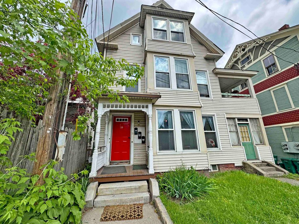19 Canal Street, Brattleboro, VT 05301