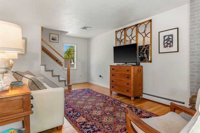 23 Bucks Hill Road, Durham, NH 03824