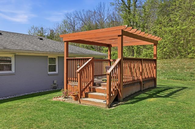 1300 Carter School Road, Stanford, KY 40484