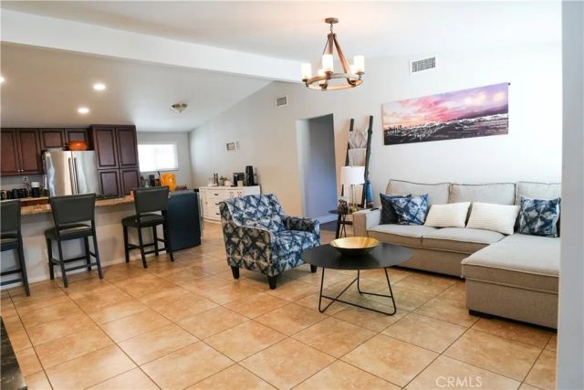 1021 N Lyman Avenue, Covina, CA 91724