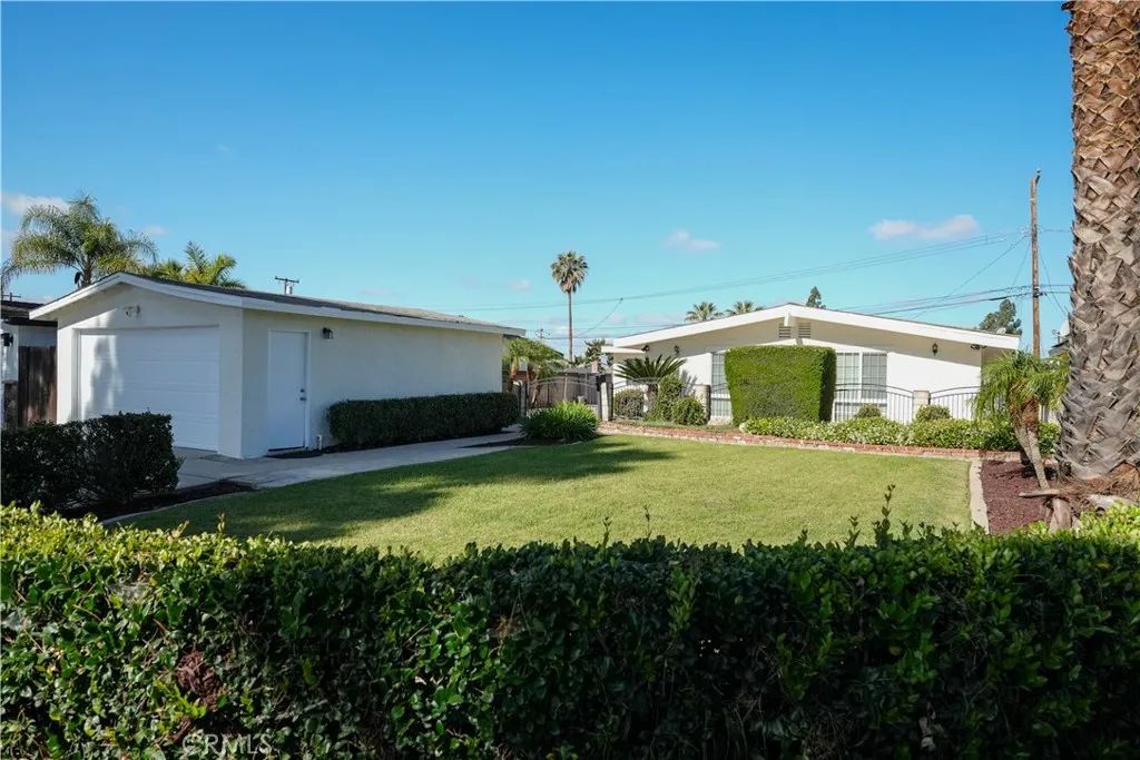 1021 N Lyman Avenue, Covina, CA 91724