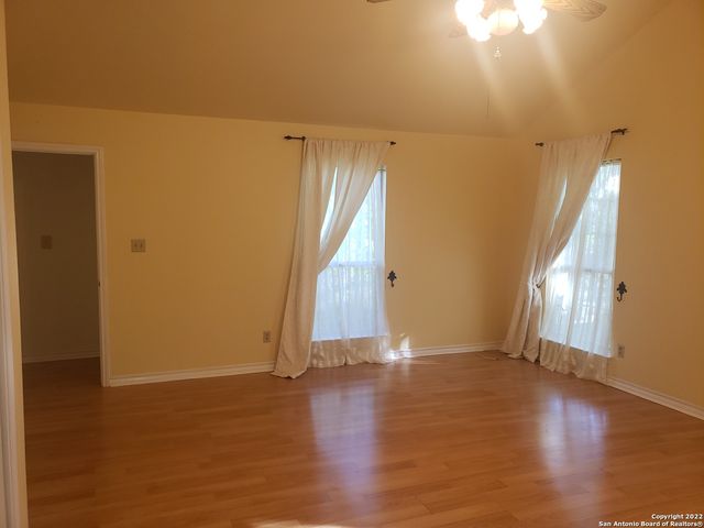 111 N Brackenridge, Boerne, TX 78006