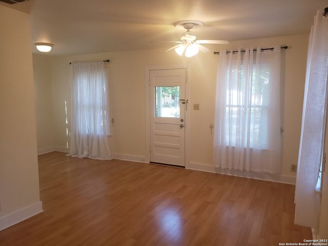 111 N Brackenridge, Boerne, TX 78006