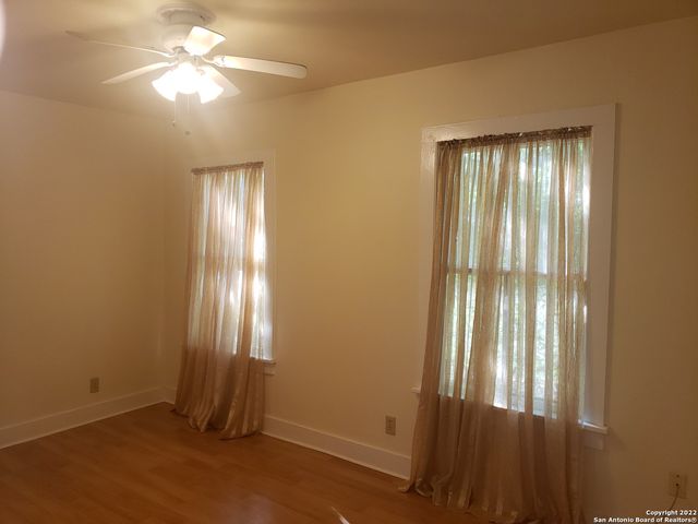 111 N Brackenridge, Boerne, TX 78006