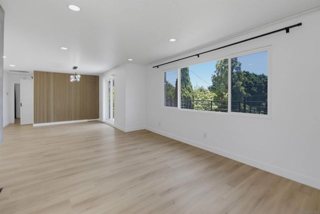 6201 Lorca Dr Main, San Diego, CA 92115