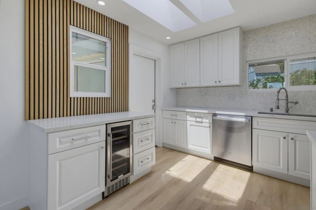 6201 Lorca Dr Main, San Diego, CA 92115