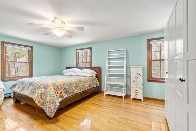 28 Sunnyrock Dr, Walpole, MA 02081