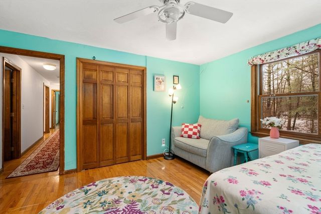 28 Sunnyrock Dr, Walpole, MA 02081