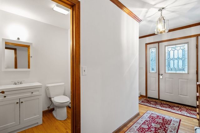 28 Sunnyrock Dr, Walpole, MA 02081