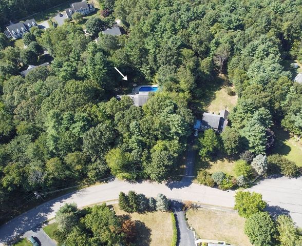 28 Sunnyrock Dr, Walpole, MA 02081