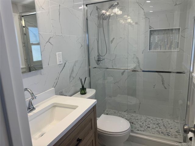17 W 2nd Street, Deer Park, NY 11729