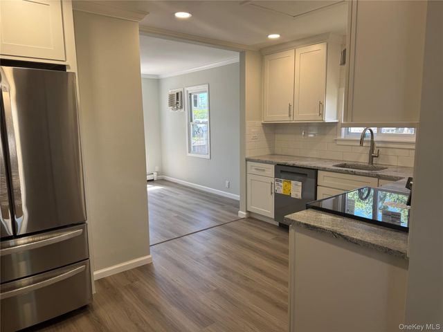 17 W 2nd Street, Deer Park, NY 11729