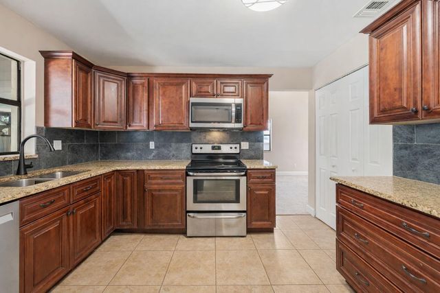 1488 Old Cypress Trail, Wellington, FL 33414