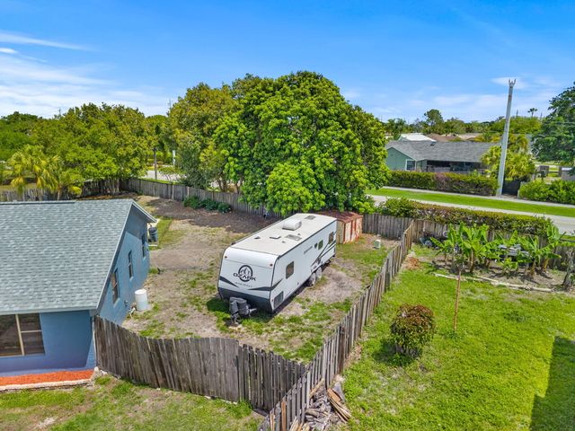 1488 Old Cypress Trail, Wellington, FL 33414