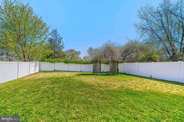 2920 PUTTY HILL AVE, Baltimore, MD 21234