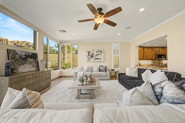 5843 N 46TH Street, Phoenix, AZ 85018