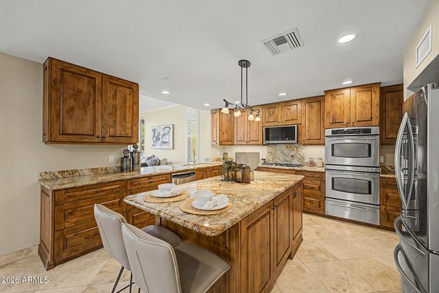 5843 N 46TH Street, Phoenix, AZ 85018