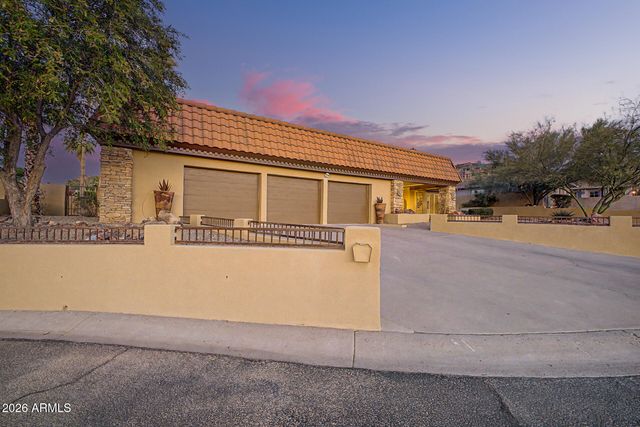5843 N 46TH Street, Phoenix, AZ 85018