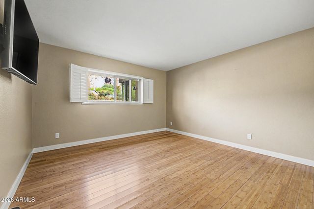 5843 N 46TH Street, Phoenix, AZ 85018