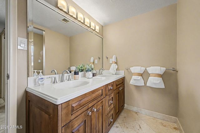 5843 N 46TH Street, Phoenix, AZ 85018
