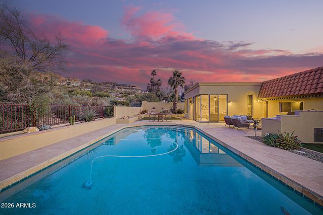 5843 N 46TH Street, Phoenix, AZ 85018