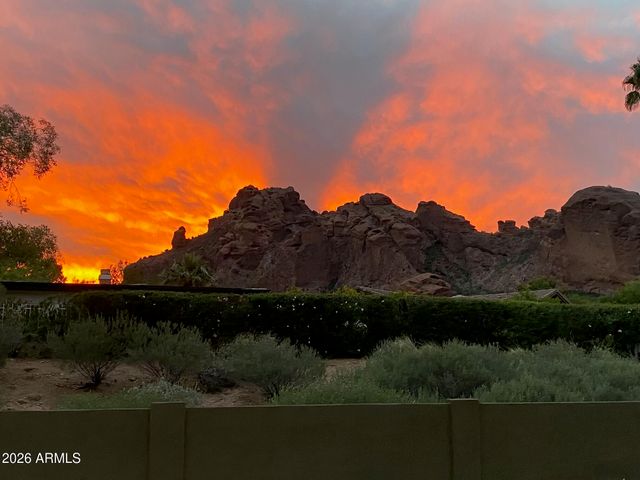 5843 N 46TH Street, Phoenix, AZ 85018
