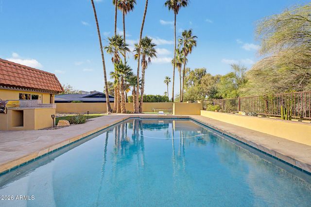 5843 N 46TH Street, Phoenix, AZ 85018