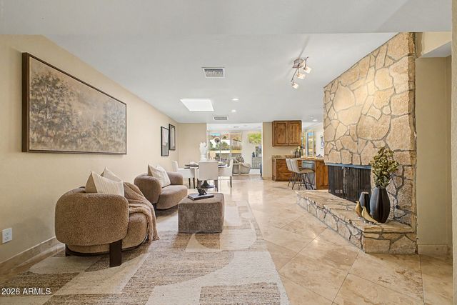 5843 N 46TH Street, Phoenix, AZ 85018