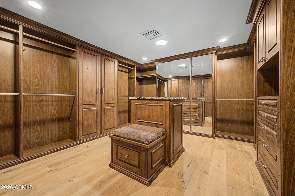 Image 26 of property listing at 5843 N 46TH Street, Phoenix, AZ 85018