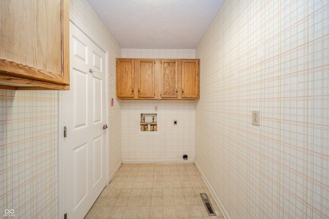 4328 Rutgers Drive, Anderson, IN 46013