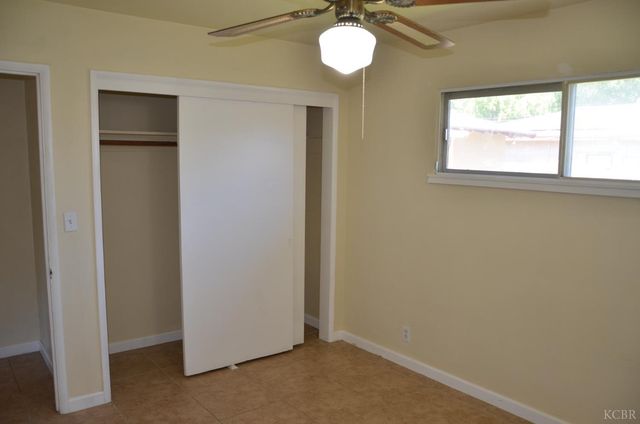 320 Byron Court, Lemoore, CA 93245