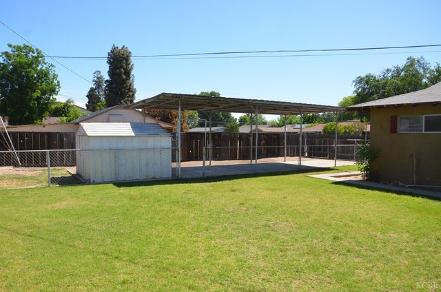 320 Byron Court, Lemoore, CA 93245