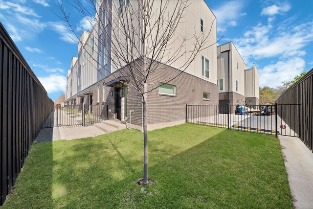 7207 Mohawk Drive 102, Dallas, TX 75235