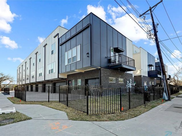 7207 Mohawk Drive 102, Dallas, TX 75235