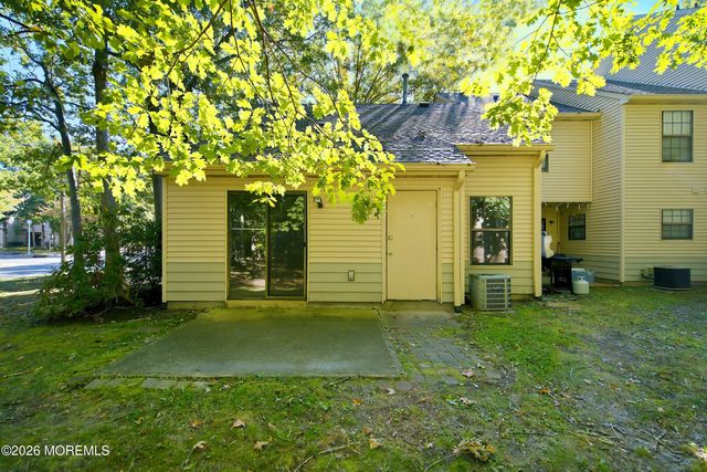 37 Azalea Circle, Jackson, NJ 08527