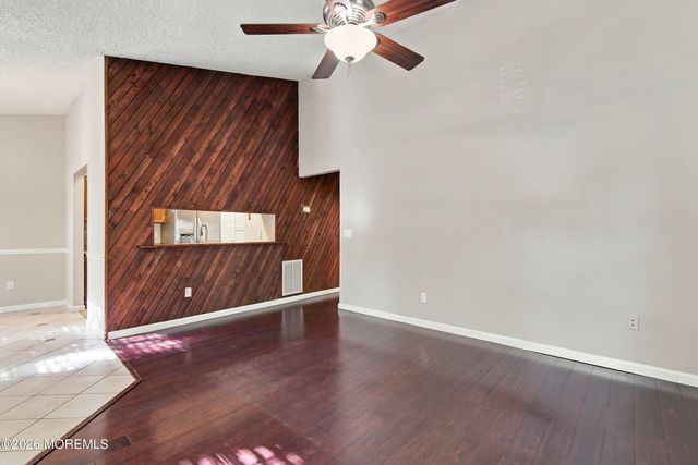37 Azalea Circle, Jackson, NJ 08527