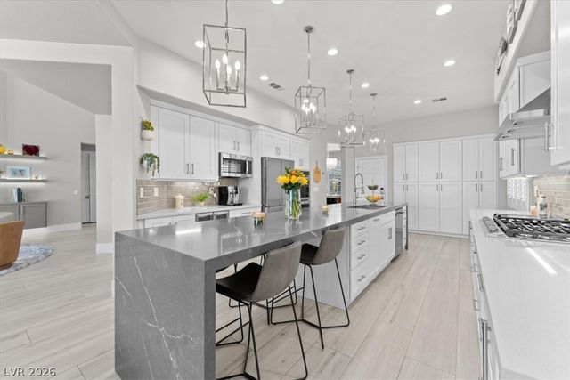 9705 Plateau Heights Place, Las Vegas, NV 89144