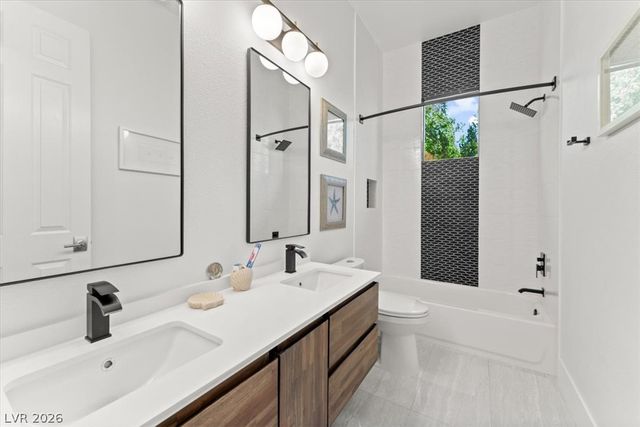 9705 Plateau Heights Place, Las Vegas, NV 89144