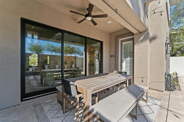 9705 Plateau Heights Place, Las Vegas, NV 89144