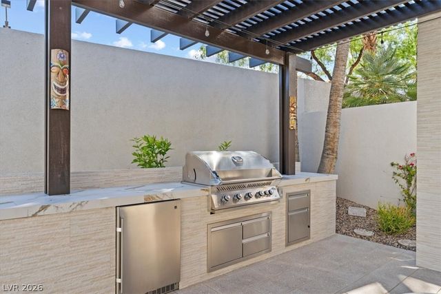 9705 Plateau Heights Place, Las Vegas, NV 89144