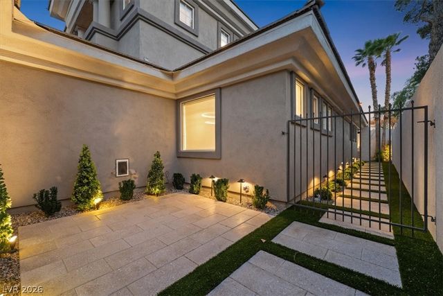 9705 Plateau Heights Place, Las Vegas, NV 89144