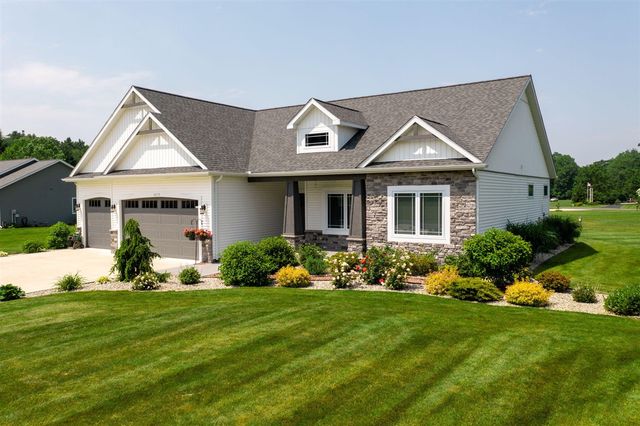 14170 Spring Valley Ct, Niles, MI 49120