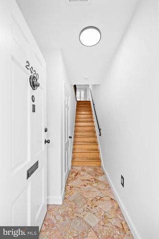 2420 I ST NW, Washington, DC 20037