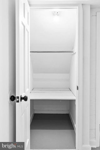 2420 I ST NW, Washington, DC 20037