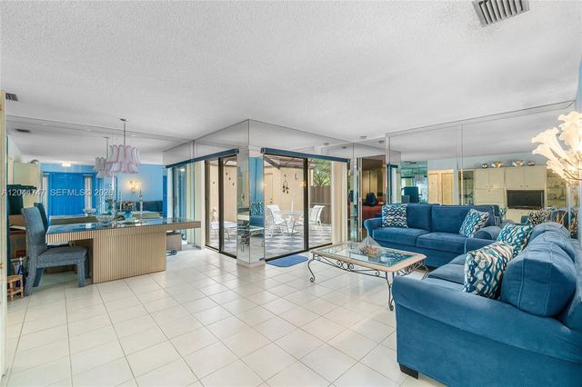 3953 Cocoplum Cir 3609, Coconut Creek, FL 33063