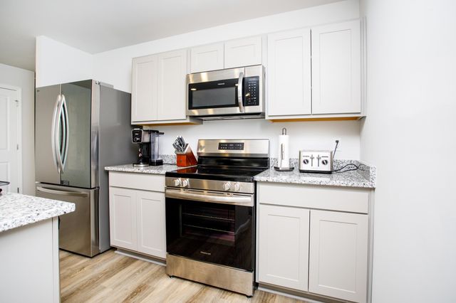 128 Cape Point Dr., Conway, SC 29527