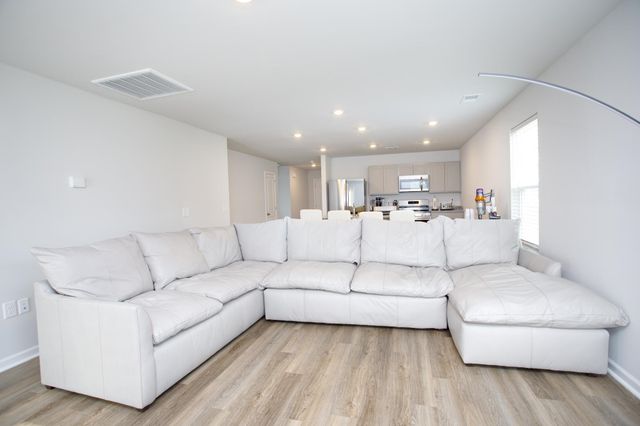 128 Cape Point Dr., Conway, SC 29527