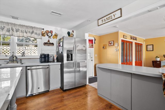 5 Caroline Drive, Bellingham, MA 02019