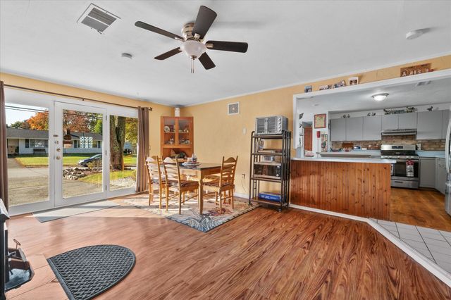 5 Caroline Drive, Bellingham, MA 02019