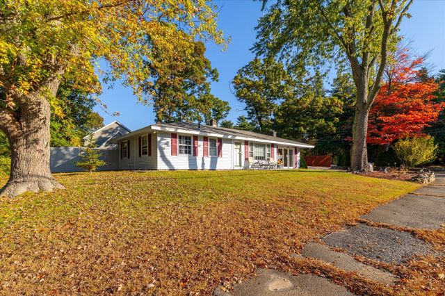 5 Caroline Drive, Bellingham, MA 02019